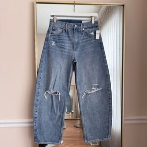 GAP High Rise Ripped Knee Barrel Jeans in Light Indigo Blue